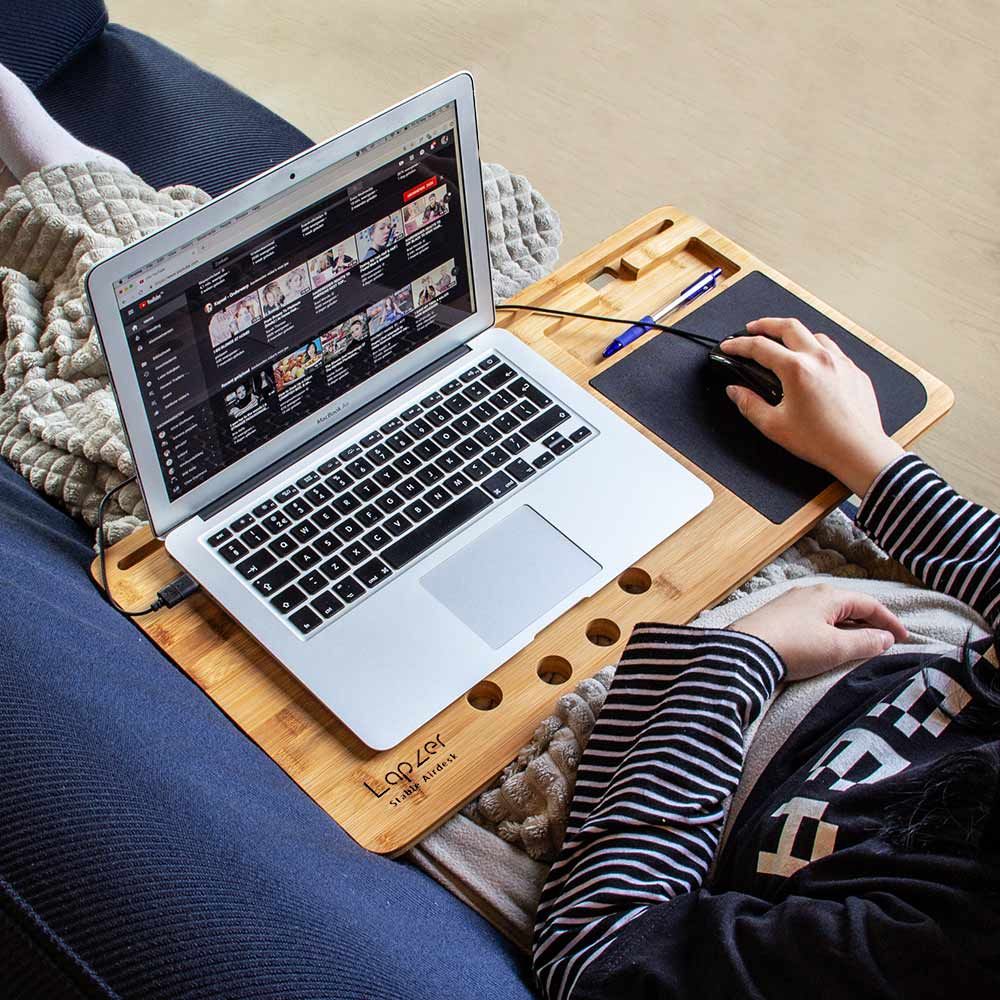 Produktbild von Laptop Tisch aus Bambus – Lapdesk mit Mauspad & Belüftung für Sofa & Bett