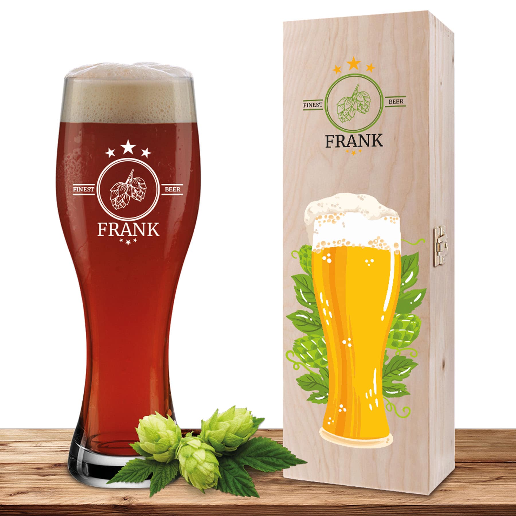 Produktbild von Personalisiertes Weizenglas-Holzkiste-Set mit Gravur und Bedruckung "Finest Beer"