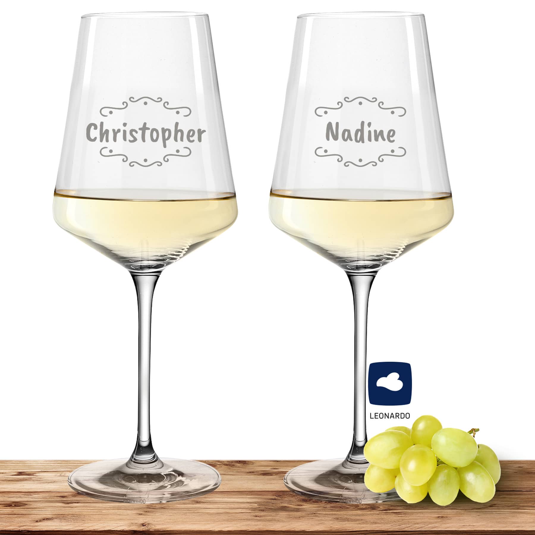 Produktbild von 2x Leonardo Weißweinglas mit Namen oder Wunschtext graviert, 560ml, PUCCINI, personalisiertes Premium Weinglas in Gastroqualität, (Verzierung 02)