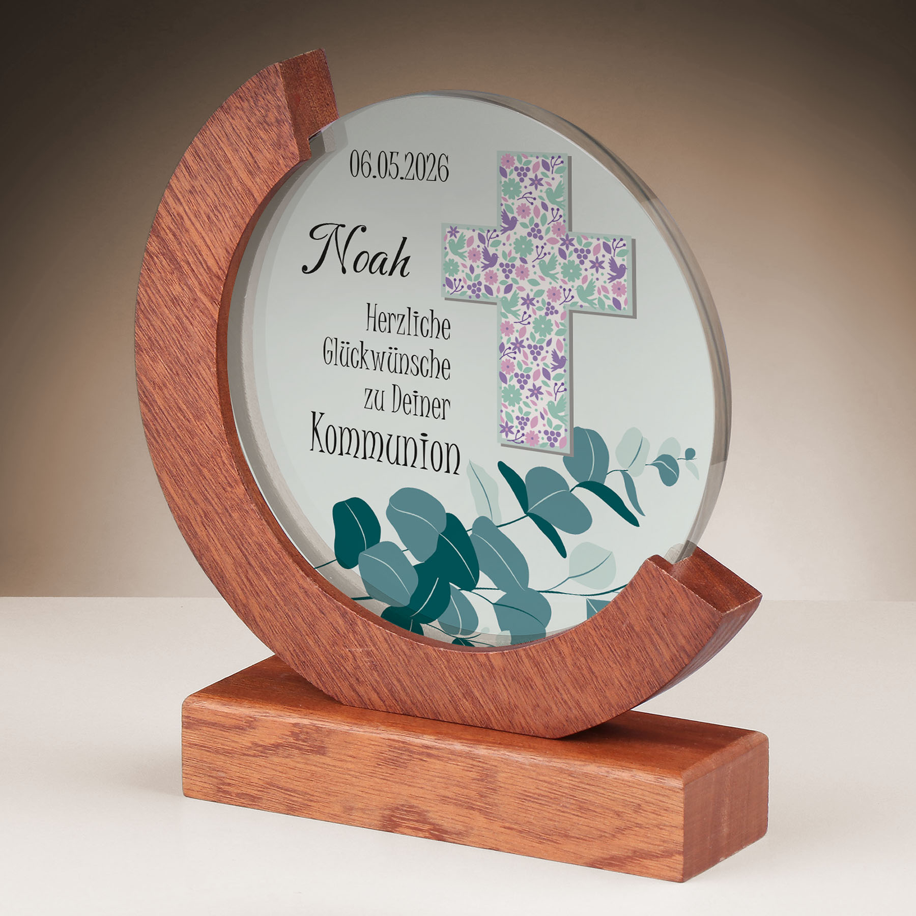 Produktbild von Glastrophäe „Gesegneter Kommuniontag“ (Mahagoni)