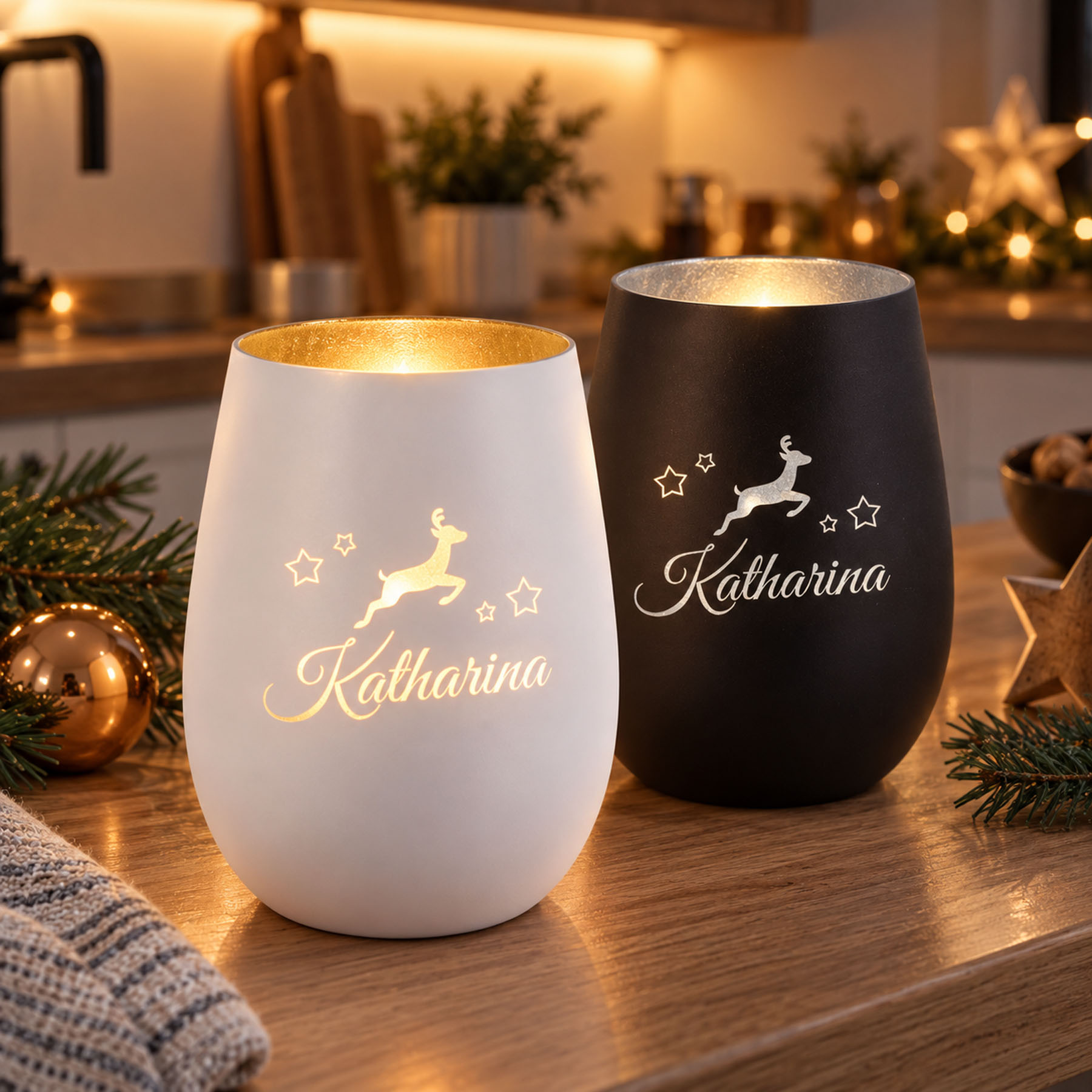 Produktbild von Personalisiertes Windlichtglas mit Hirschmotiv und individueller Gravur