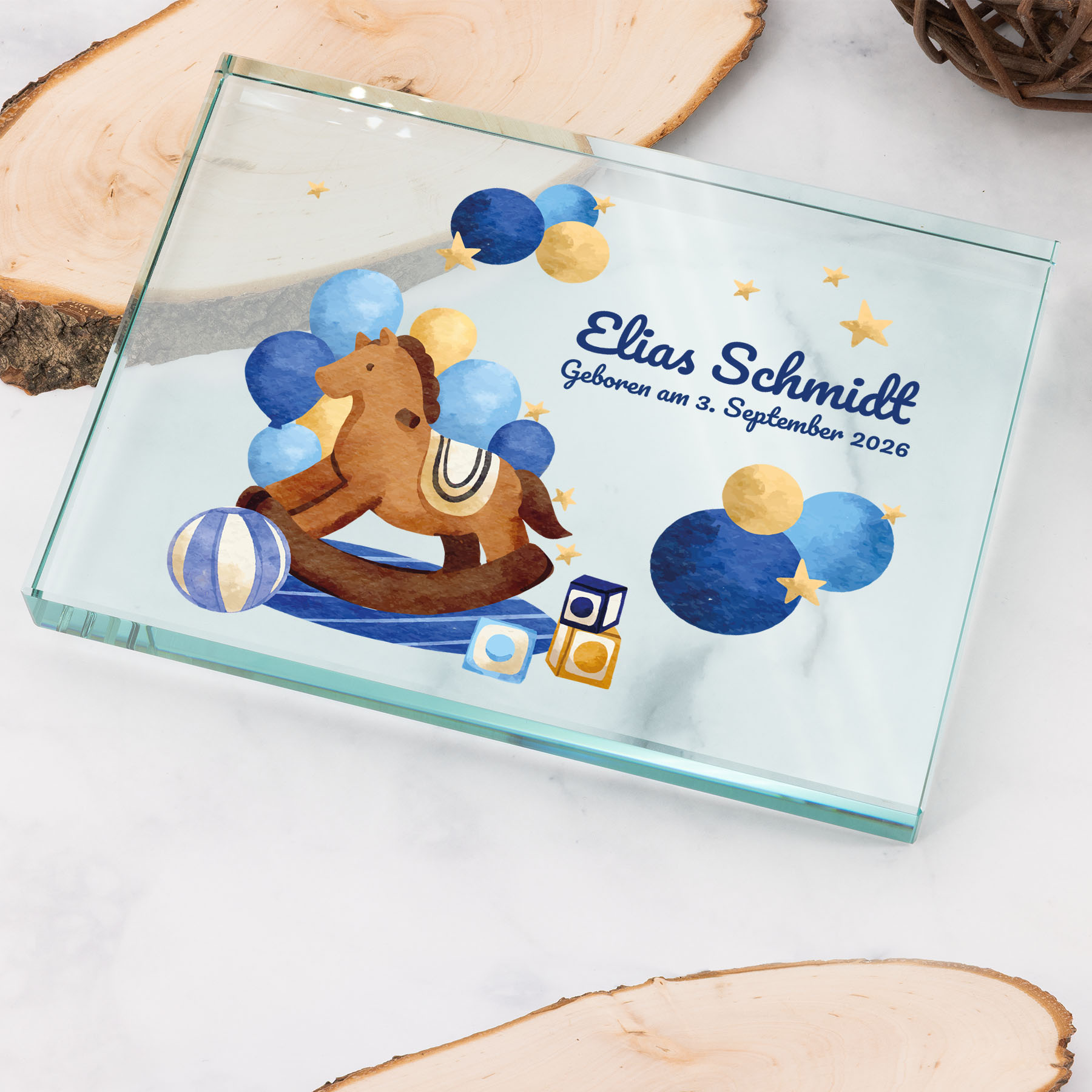 Produktbild von Glastrophäe „Zur Geburt unseres Babys“