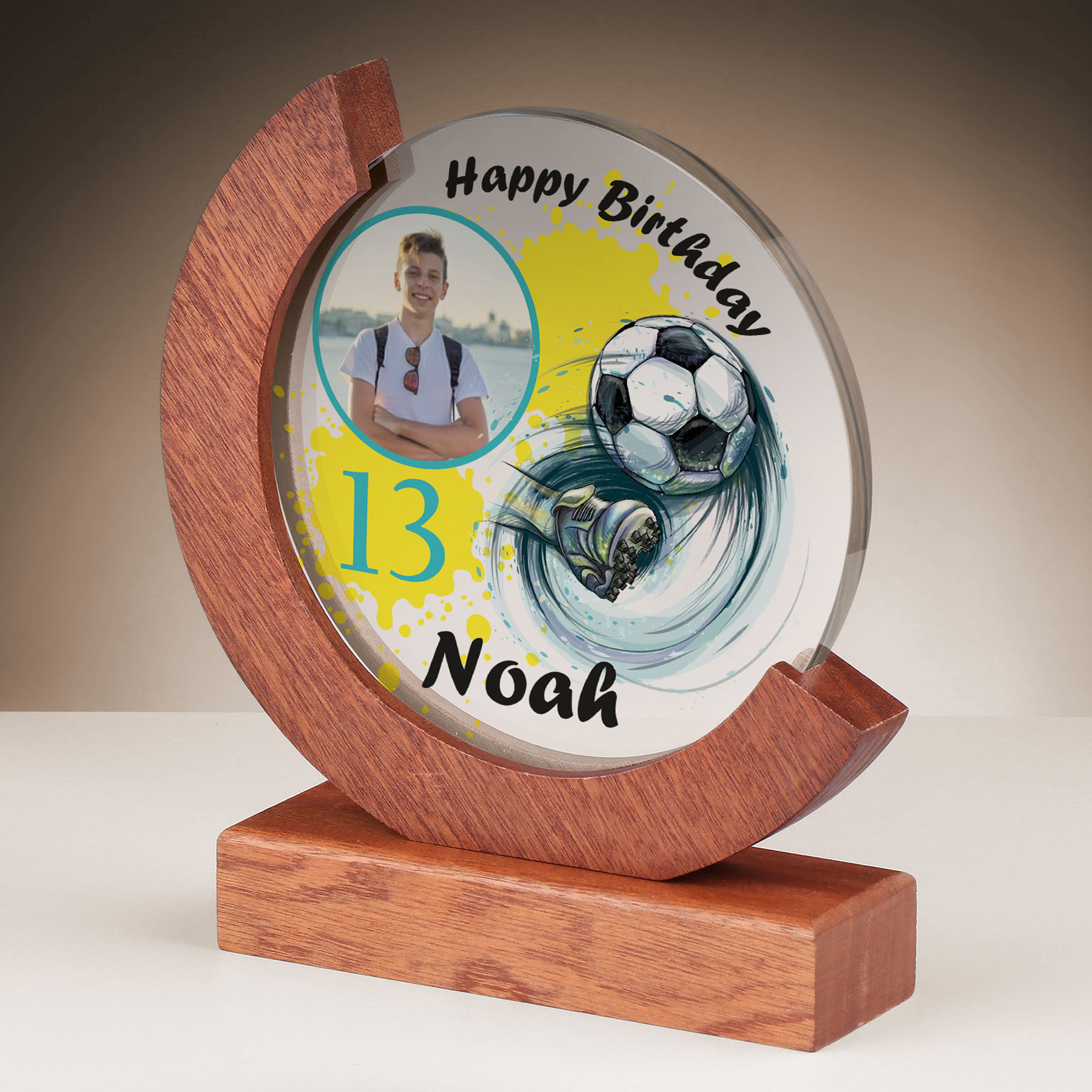 Produktbild von Glastrophäe „Happy Birthday, Fußballstar!“ (Mahagoni)